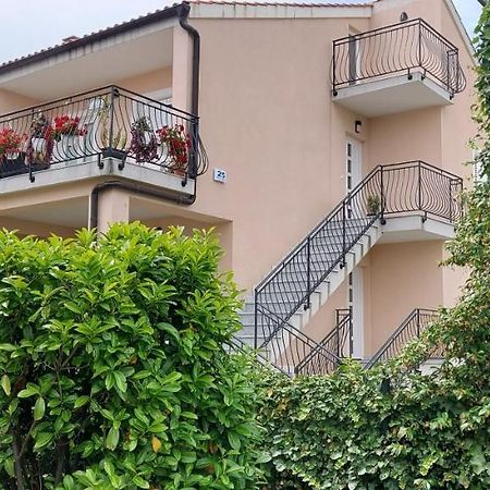 Apartmani Tomislav 크르크 외부 사진