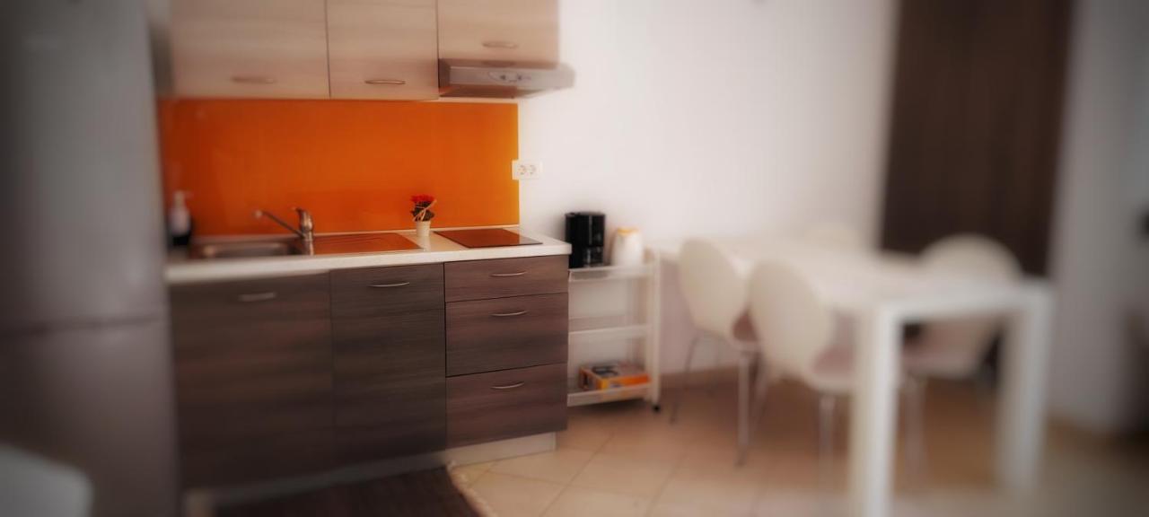 Apartmani Tomislav 크르크 외부 사진
